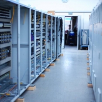 Szafy sterownicze, skrzynki rozdzielcze, pulpity sterownicze. ETB Elektrotechnik.